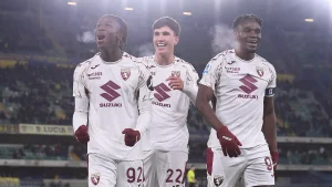 Everton y Brighton se meten por Casadei, el mediocampista que despunta en Italia