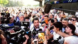 Riquelme reaviva la campaña: promete Haaland y Rodri y desata lío